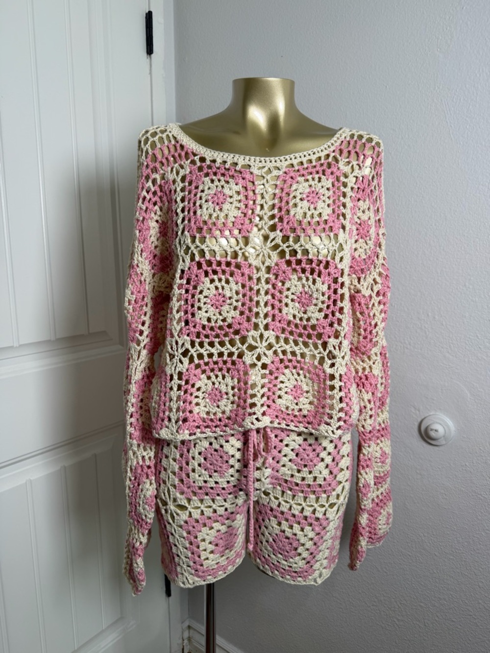 Vici Pink and Cream Crochet Two-Piece Set M
